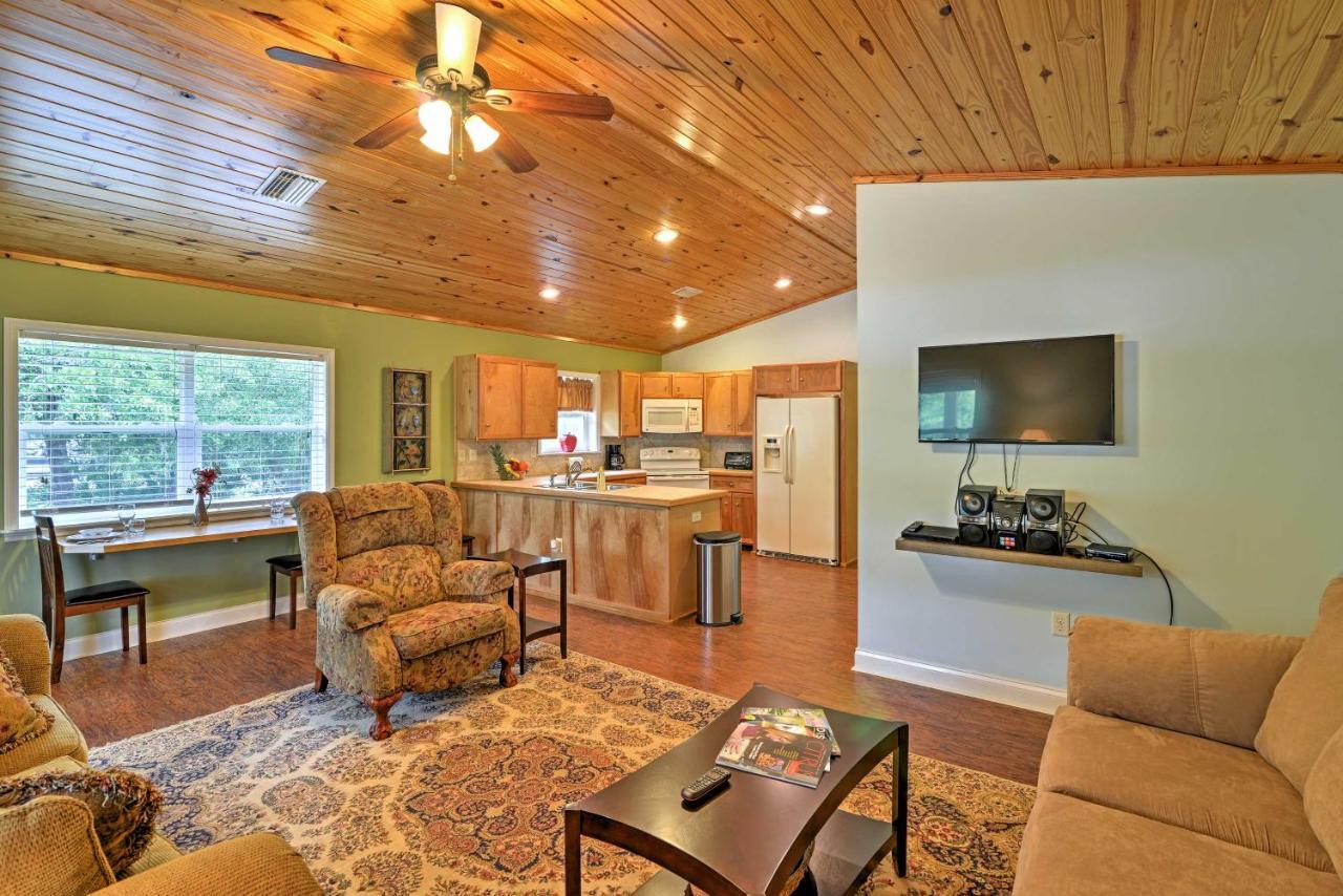 Crystal River Cottage On 1 Acre With Deck And Porch! Yankeetown Екстериор снимка