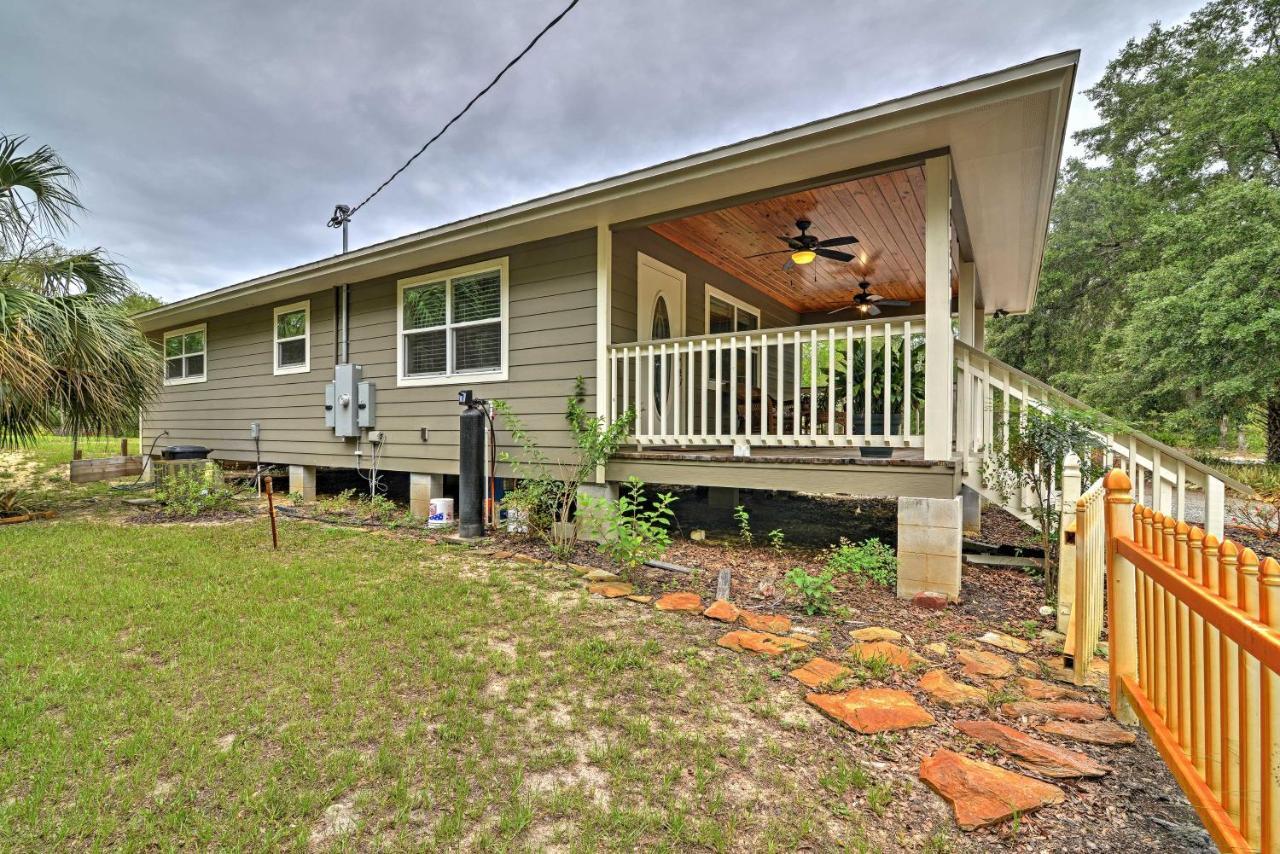 Crystal River Cottage On 1 Acre With Deck And Porch! Yankeetown Екстериор снимка