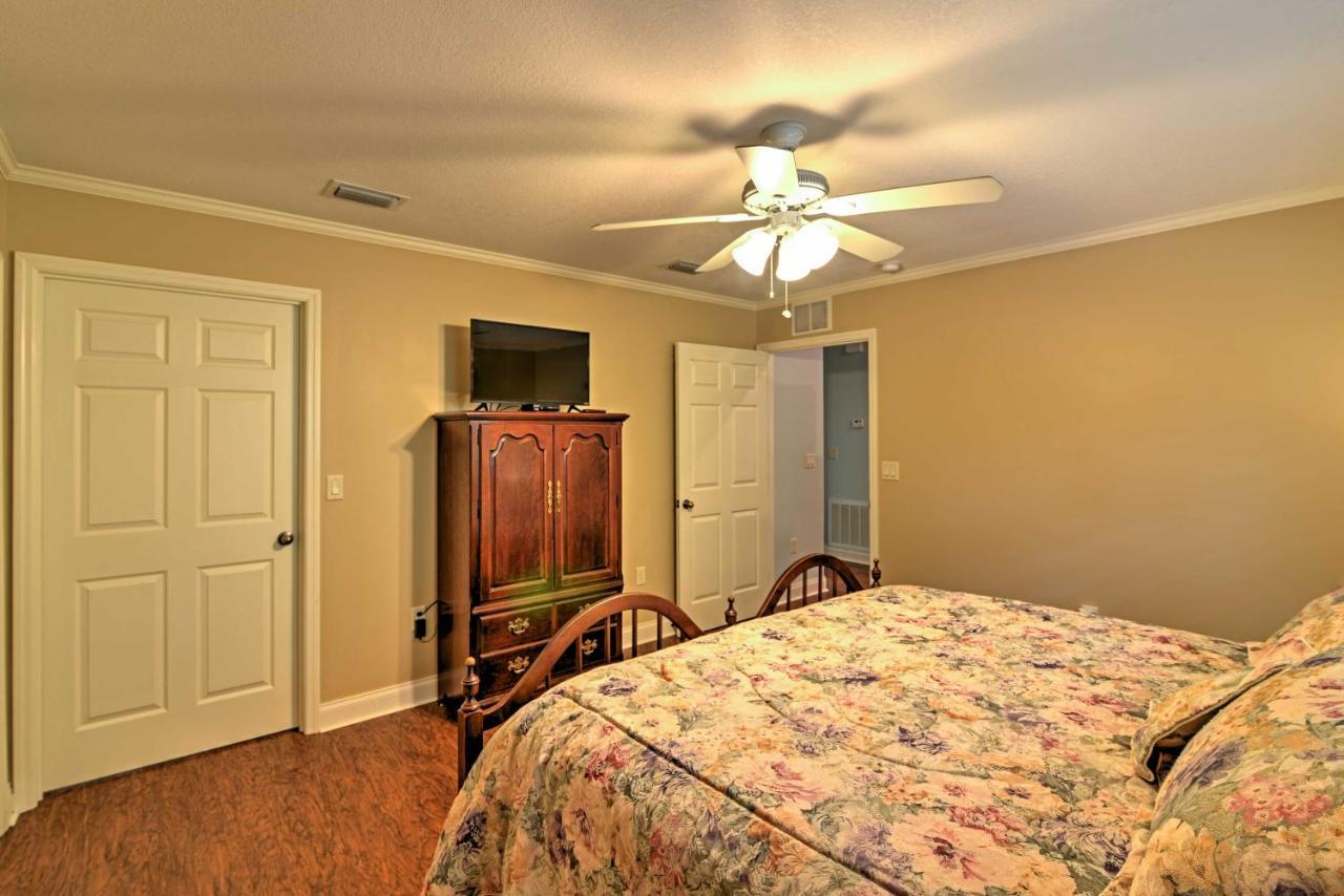Crystal River Cottage On 1 Acre With Deck And Porch! Yankeetown Екстериор снимка